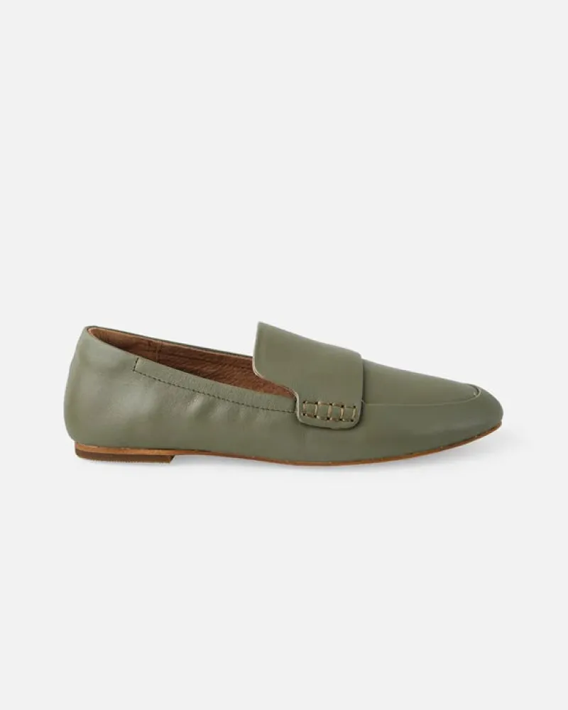 dutch_leather_loafer_2.webp Walnut Dutch Leather Loafer^ Shoes