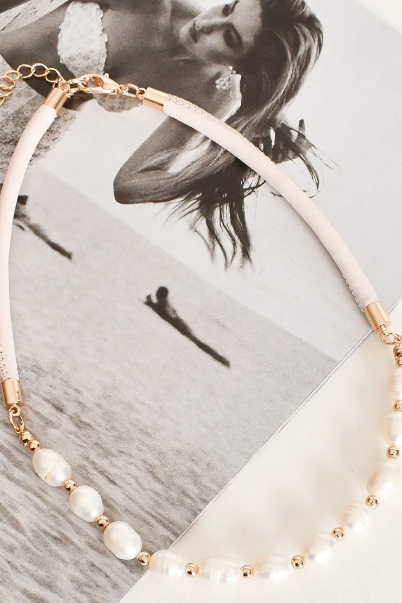 leather_back_natural_pear_0.webp Adorne Leather Back Natural Pearl Necklace^ Jewellery