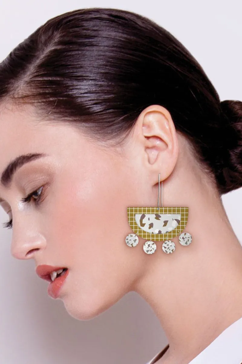 neutral_tones_terrazzo_la_1.webp MoeMoe Design Neutral Tones Terrazzo Layered Moon Outline Long Drop Earrings^ Jewellery