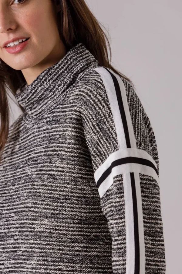 Yarra trail TAPE TRIM TEE^ Tops